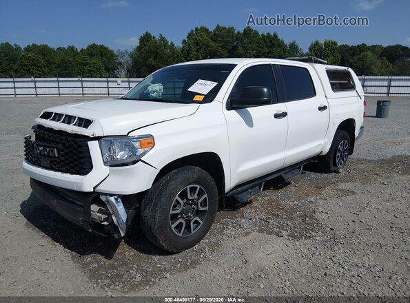 5TFDW5F15JX740682 2018 TOYOTA TUNDRA White Przód lewy