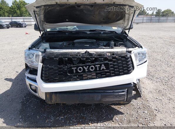 5TFDW5F15JX740682 2018 TOYOTA TUNDRA White Widok z tyłu