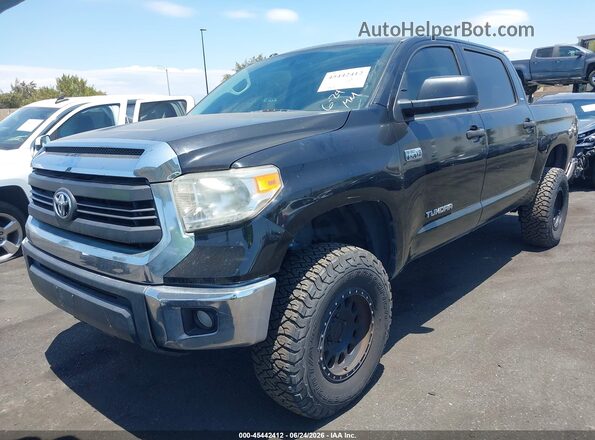 5TFDW5F18GX508747 2016 TOYOTA TUNDRA Черный Передняя левая четверть