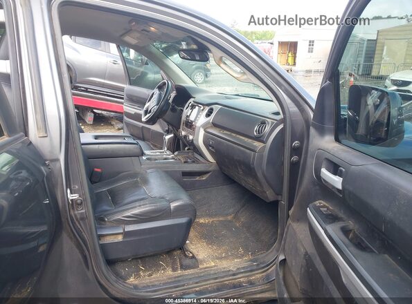 5TFDY5F11LX905642 2020 TOYOTA TUNDRA Серый Вид салона спереди