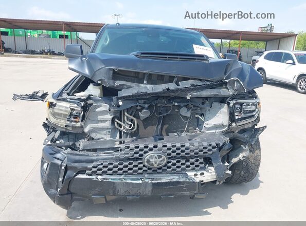 5TFDY5F16JX773779 2018 TOYOTA TUNDRA Black Вид задньої частини салону