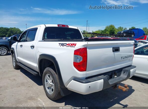 5TFDY5F18JX704074 2018 TOYOTA TUNDRA White უკანა მარცხენა
