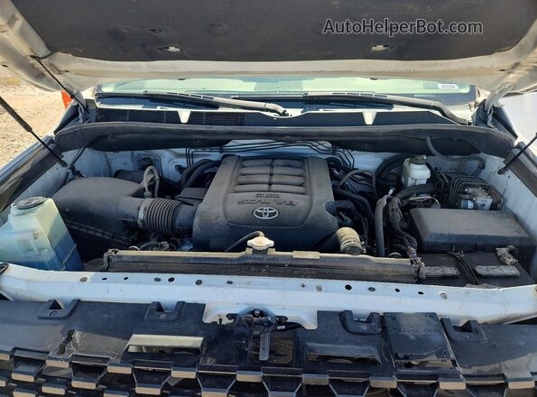 5TFDY5F19MX005539 2021 TOYOTA TUNDRA White Вид задньої частини салону