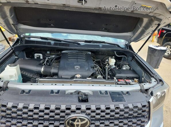 5TFEM5F10KX134749 2019 TOYOTA TUNDRA Silver Widok wnętrza z tyłu