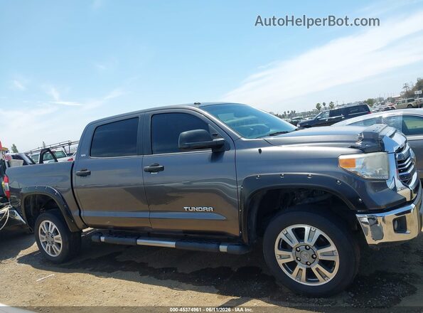5TFEM5F11HX113305 2017 TOYOTA TUNDRA Gray 