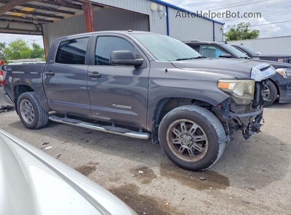 5TFEM5F17JX128672 2018 TOYOTA TUNDRA Gray 