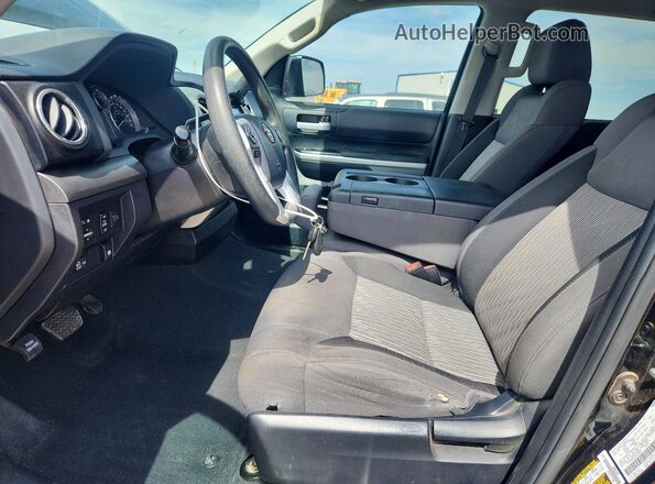 5TFEM5F1XGX102057 2016 TOYOTA TUNDRA Black წინა სალონის ხედი