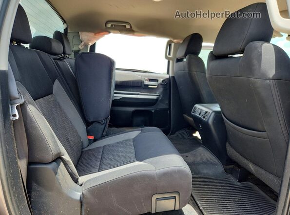 5TFEW5F15HX224840 2017 TOYOTA TUNDRA Gray Rear seats view