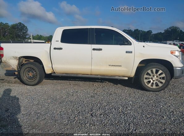 5TFEW5F17HX226590 2017 TOYOTA TUNDRA White 