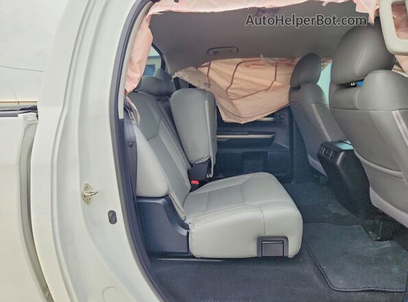 5TFEW5F1XGX197729 2016 TOYOTA TUNDRA White Widok tylnych siedzeń