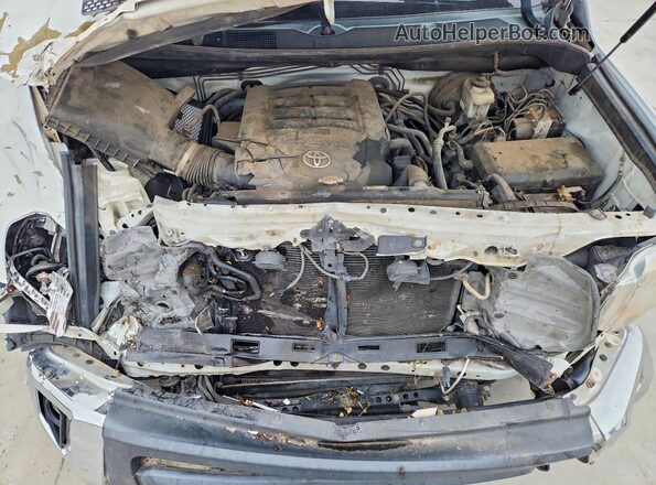 5TFEW5F1XGX197729 2016 TOYOTA TUNDRA White Widok wnętrza z tyłu