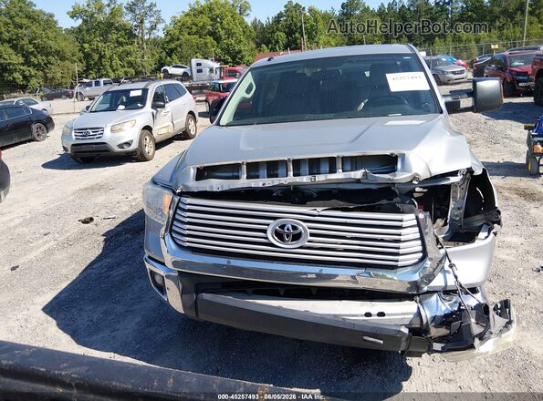 5TFFW5F11HX213919 2017 TOYOTA TUNDRA Silver Սարքավորումների վահանակի տեսք