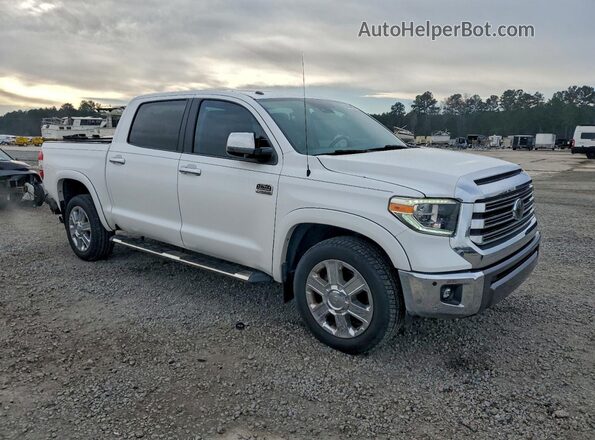 5TFGY5F17JX230809 2018 TOYOTA TUNDRA White 