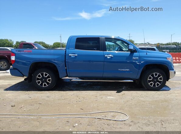 5TFHW5F12JX774838 2018 TOYOTA TUNDRA Light Blue Rear interior view