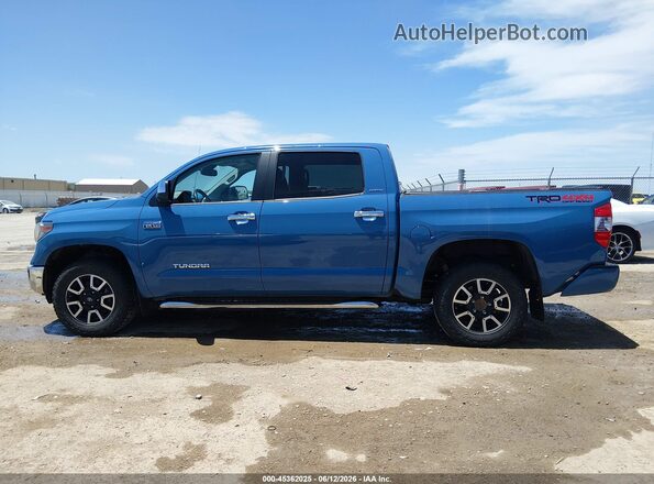 5TFHW5F12JX774838 2018 TOYOTA TUNDRA Light Blue 360 interior view