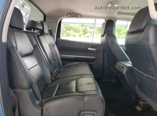 5TFHW5F19JX714894 2018 TOYOTA TUNDRA Blue Вид задніх сидінь
