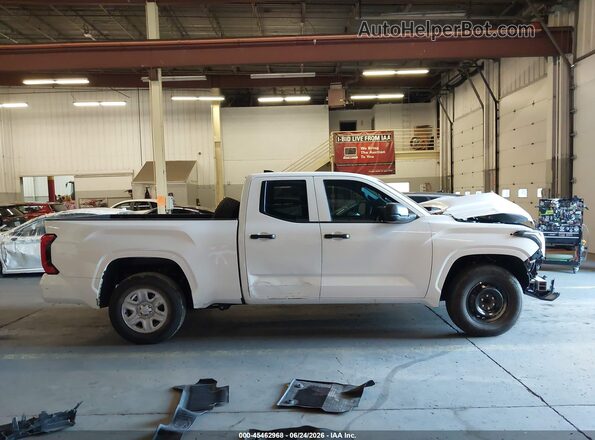 5TFKB5AA0TX054370 2026 TOYOTA TUNDRA White Widok wnętrza 360 stopni