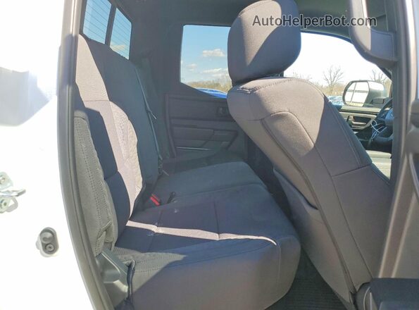 5TFKB5DAXSX330449 2025 TOYOTA TUNDRA White Widok tylnych siedzeń