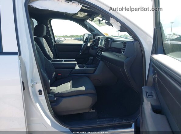 5TFKB5DB7TX350975 2026 TOYOTA TUNDRA White წინა სალონის ხედი
