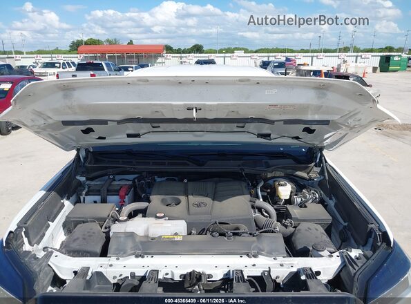 5TFKB5DB7TX350975 2026 TOYOTA TUNDRA White უკანა ხედი