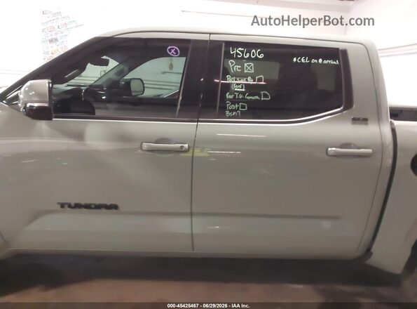 5TFLA5DB0NX033615 2022 TOYOTA TUNDRA Зеленый Вид задней части салона