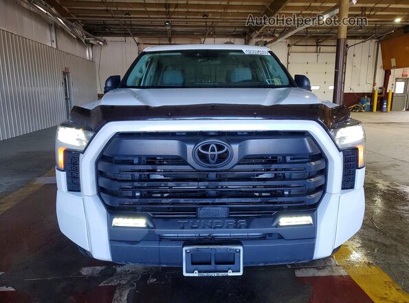 5TFLA5DB2RX217623 2024 TOYOTA TUNDRA White Widok z przodu