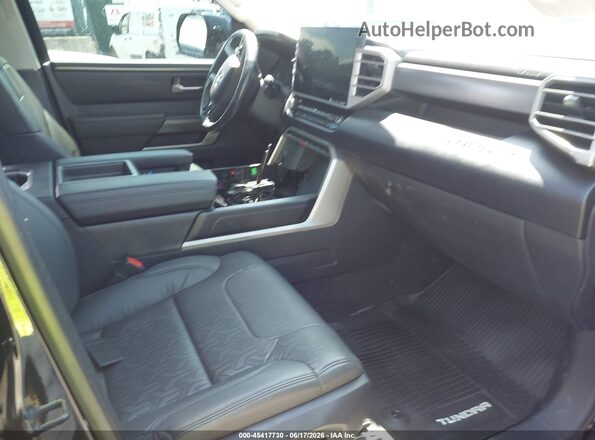 5TFLA5DB5RX157451 2024 TOYOTA TUNDRA Черный Вид салона спереди