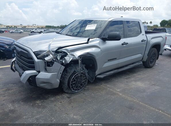 5TFLA5DB7SX279380 2025 TOYOTA TUNDRA Gray წინა მარცხენა ხედი სამი მეოთხედიდან