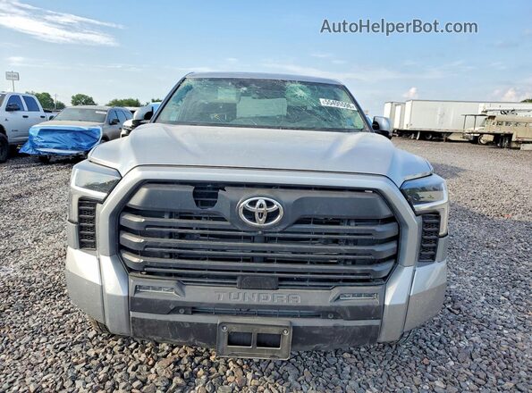 5TFLA5EC6NX001064 2022 TOYOTA TUNDRA Серебряный Вид спереди