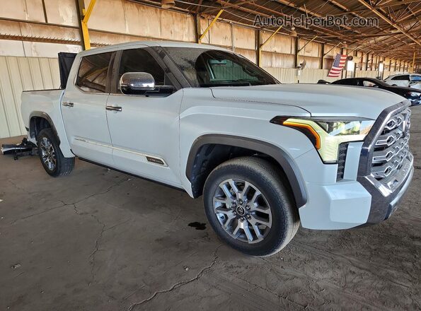 5TFMA5DB1RX215432 2024 TOYOTA TUNDRA White Delantero derecho