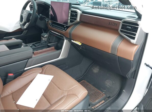 5TFMA5DB3TX363783 2026 TOYOTA TUNDRA White Front interior view