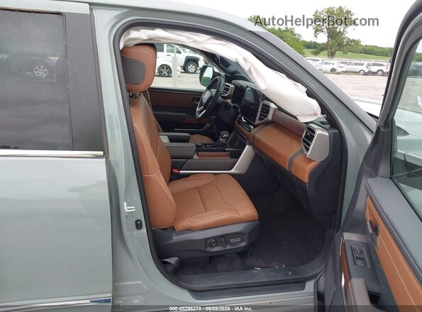 5TFMA5DB3TX369745 2026 TOYOTA TUNDRA Beige Widok wnętrza z przodu