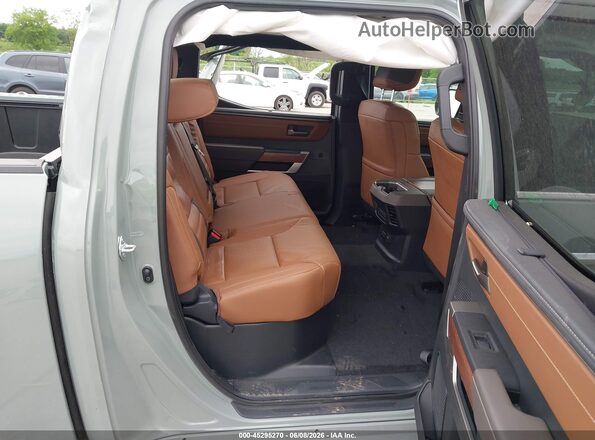 5TFMA5DB3TX369745 2026 TOYOTA TUNDRA Beige Widok naklejki z numerem VIN
