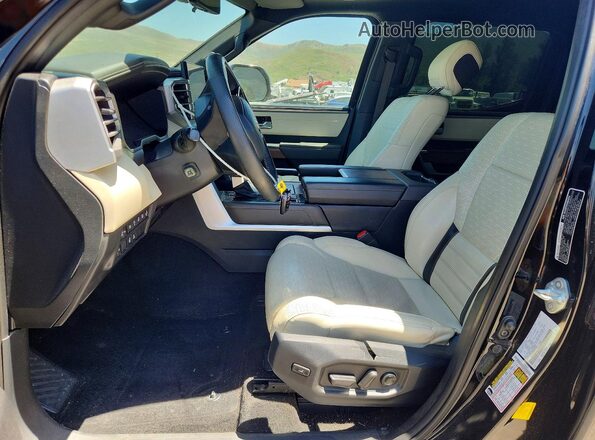 5TFMA5DB8NX016100 2022 TOYOTA TUNDRA Black Vista interior delantera