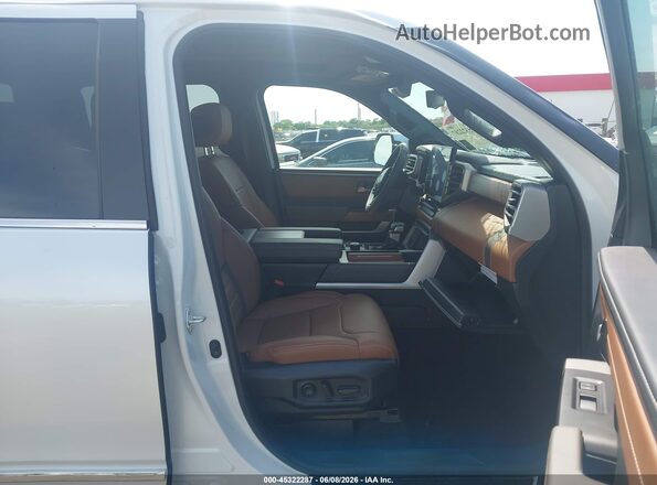 5TFMA5DB9TX410783 2026 TOYOTA TUNDRA White Front interior view