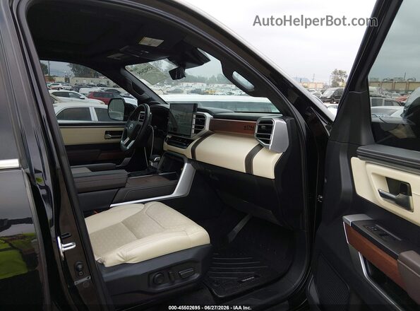 5TFMC5DBXPX028004 2023 TOYOTA TUNDRA HYBRID Black Front interior view