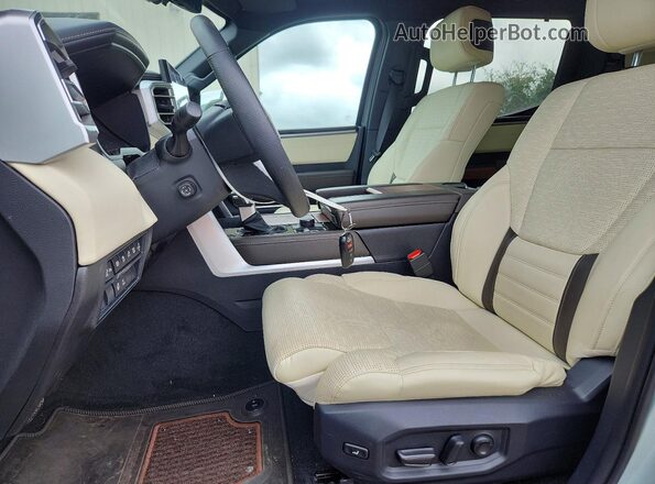 5TFMC5EC6RX007970 2024 TOYOTA TUNDRA Green Widok wnętrza z przodu
