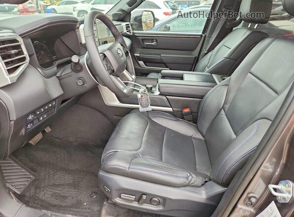 5TFNA5EC0SX042598 2025 TOYOTA TUNDRA Gray Widok wnętrza z przodu