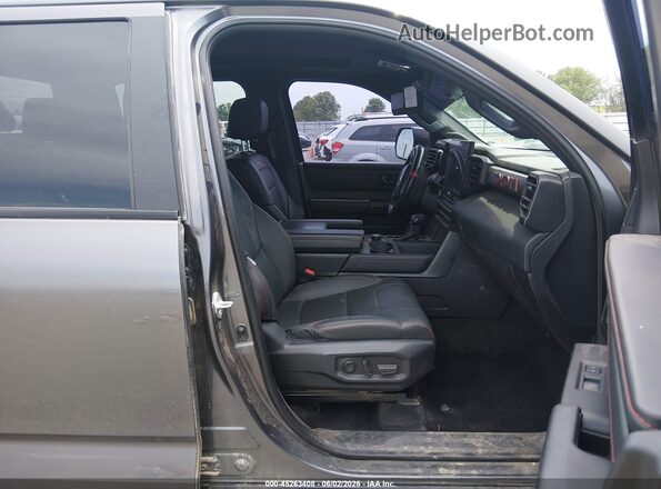 5TFPC5DB8RX043424 2024 TOYOTA TUNDRA HYBRID Gray Front interior view