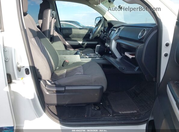 5TFRM5F16KX136197 2019 TOYOTA TUNDRA White Սալոնի դիմացի տեսք