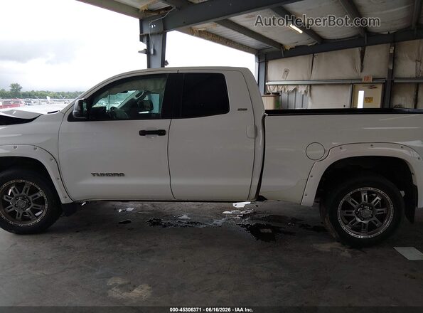 5TFRM5F1XGX106997 2016 TOYOTA TUNDRA Белый 