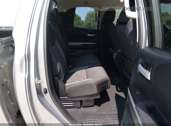 5TFRW5F13GX208393 2016 TOYOTA TUNDRA Silver VIN կոդի պիտակի տեսք