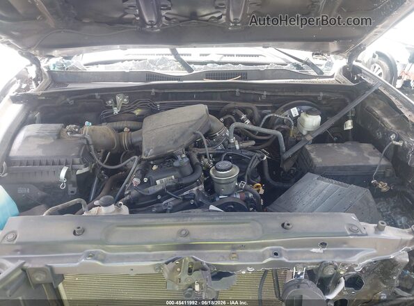 5TFRX5GN0JX117202 2018 TOYOTA TACOMA Gray Rear view