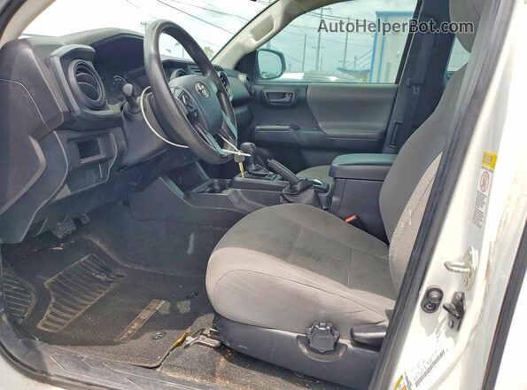 5TFRX5GN1HX090845 2017 TOYOTA TACOMA White Front interior view