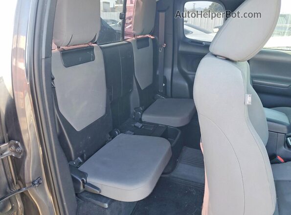 5TFRX5GN4JX131555 2018 TOYOTA TACOMA Gray 