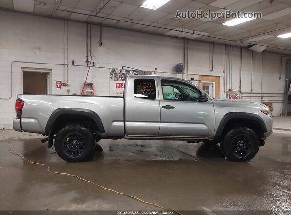 5TFSX5EN6KX070277 2019 TOYOTA TACOMA Silver Rear interior view