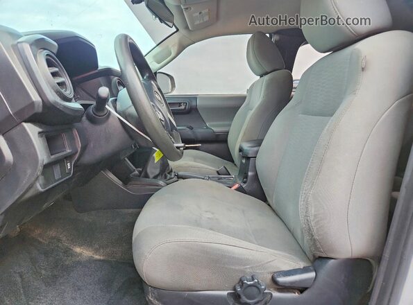 5TFSX5EN7HX049740 2017 TOYOTA TACOMA Silver წინა სალონის ხედი