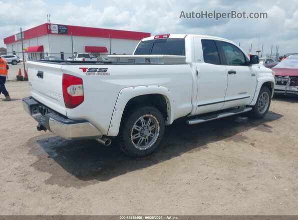 5TFUW5F11GX561483 2016 TOYOTA TUNDRA White Հետևի աջ