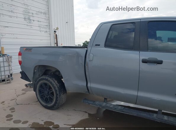 5TFUW5F18KX780336 2019 TOYOTA TUNDRA Gray Front view