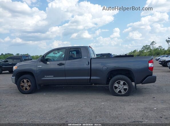 5TFUY5F12HX588946 2017 TOYOTA TUNDRA Gray 360 interior view